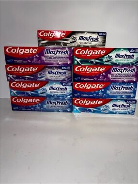 Colgate MaxFresh Breath Strips Bundle of 9 Tubes— Red and Blue-